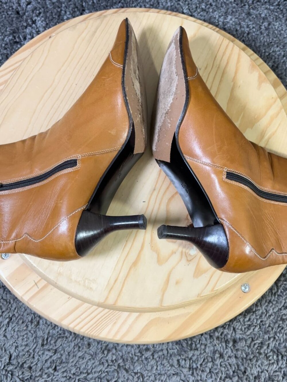 Cole Haan Country Boots Womens 9.5 Brown Leather Kitten Heel Pointed Toe Italy - Picture 6 of 9